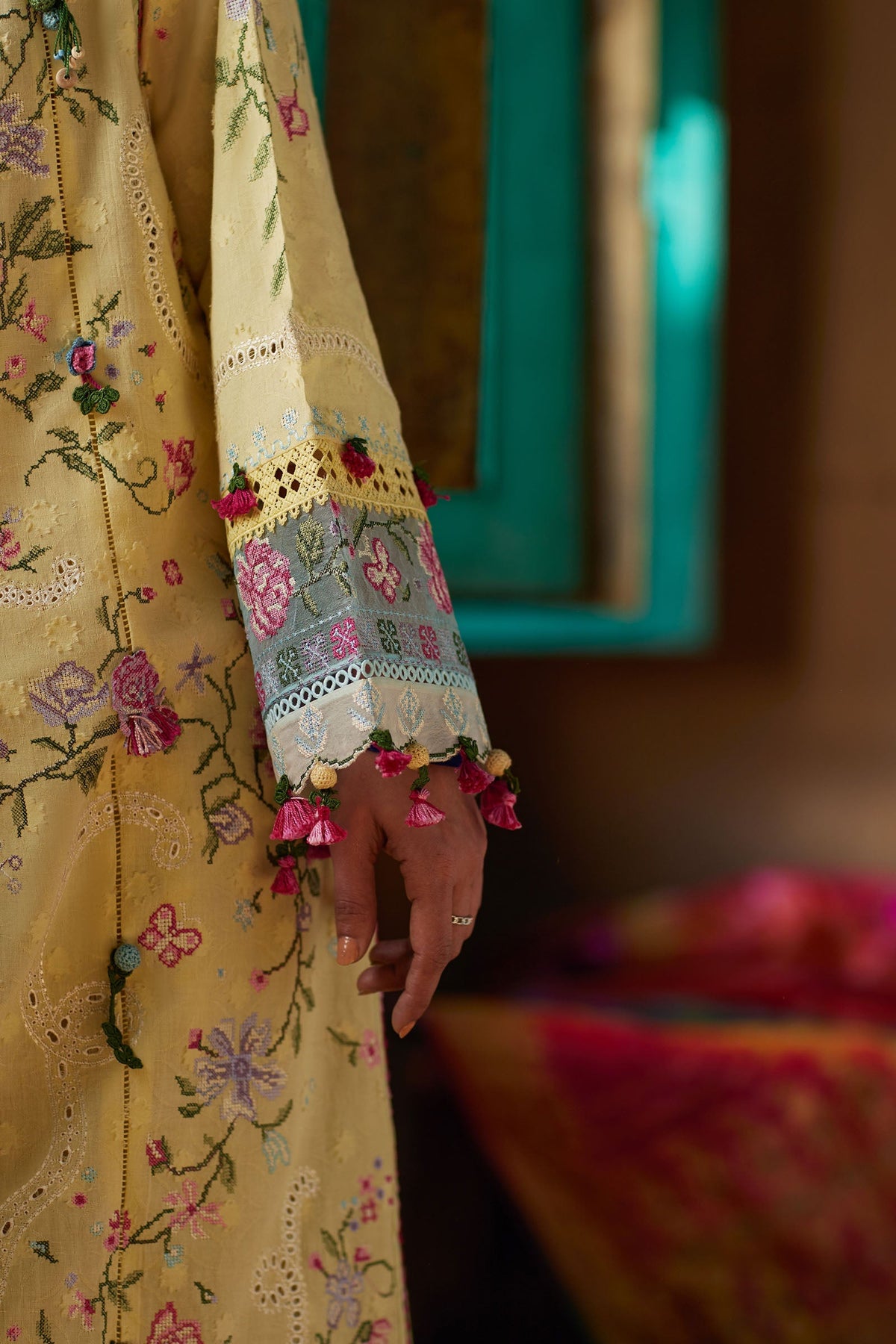 Zaha | Lawn 26 | (ZL26-03 B)