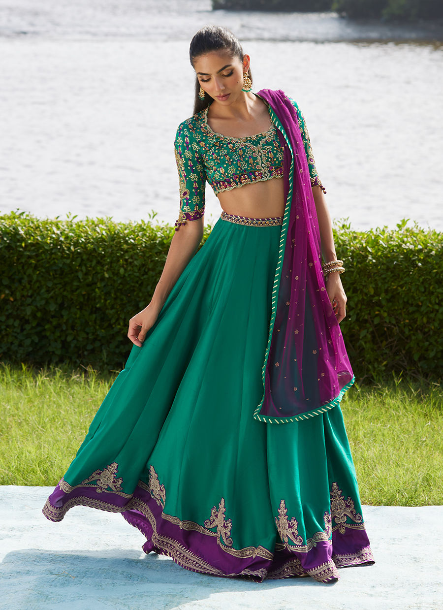 Farah Talib Aziz | Mayna Festive Luxe Pret | Amaranth Lehnga Choli