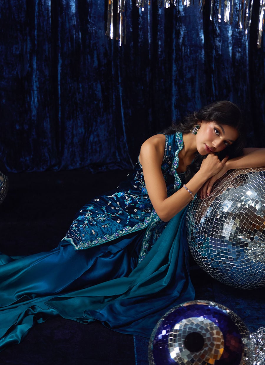 Farah Talib Aziz | Velvet Fete 4 | Pri Prussian Blue Saari Jacket