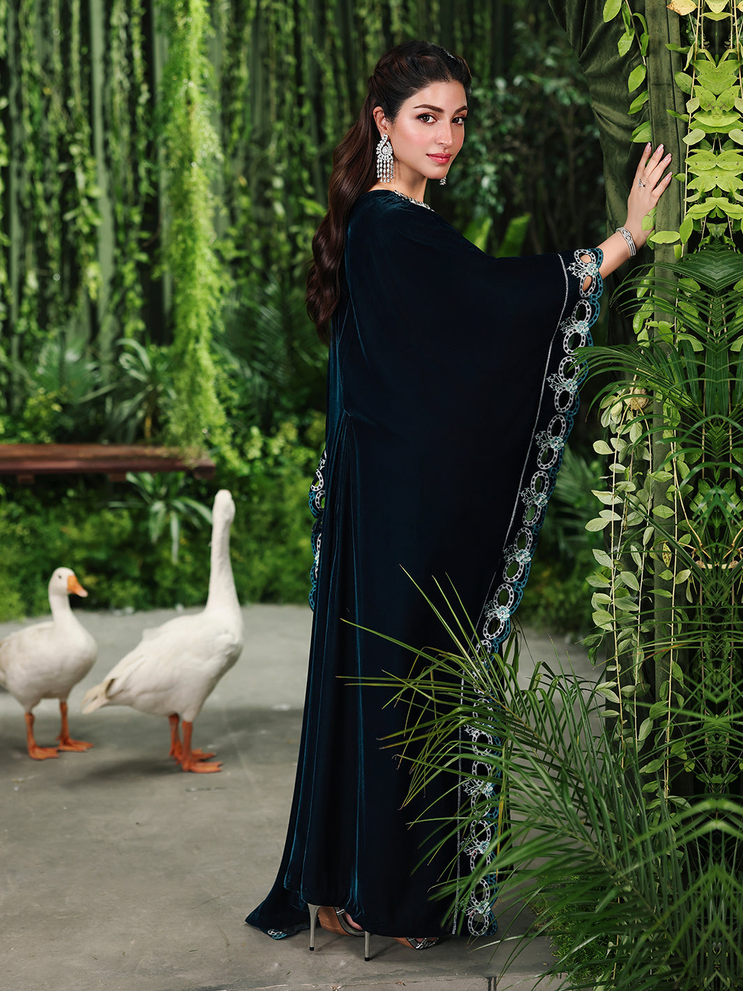 Ain | Twilight The Velvet Edit | AN-183