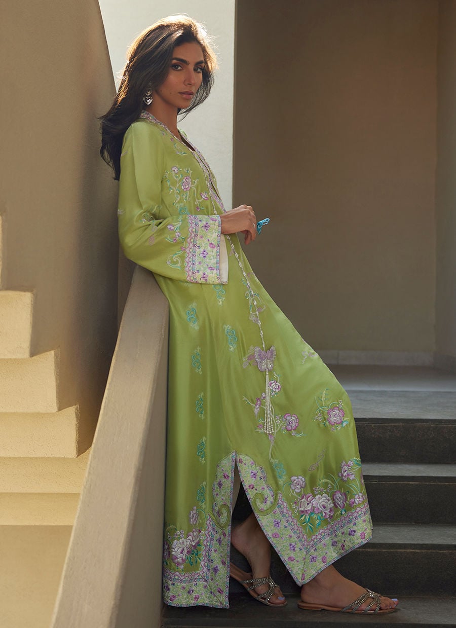 Farah Talib Aziz | Laani The Kaftan Edit | Zinni Silk