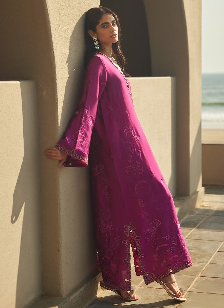 Farah Talib Aziz | Laani The Kaftan Edit | Aerie Hot Pink