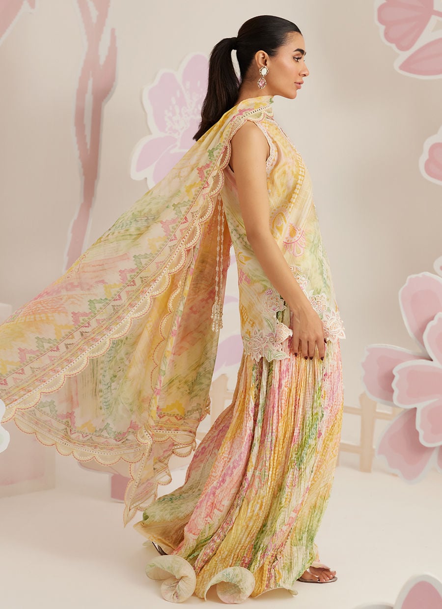 Farah Talib Aziz | Frou Frou Ramadan Edit | Elysia