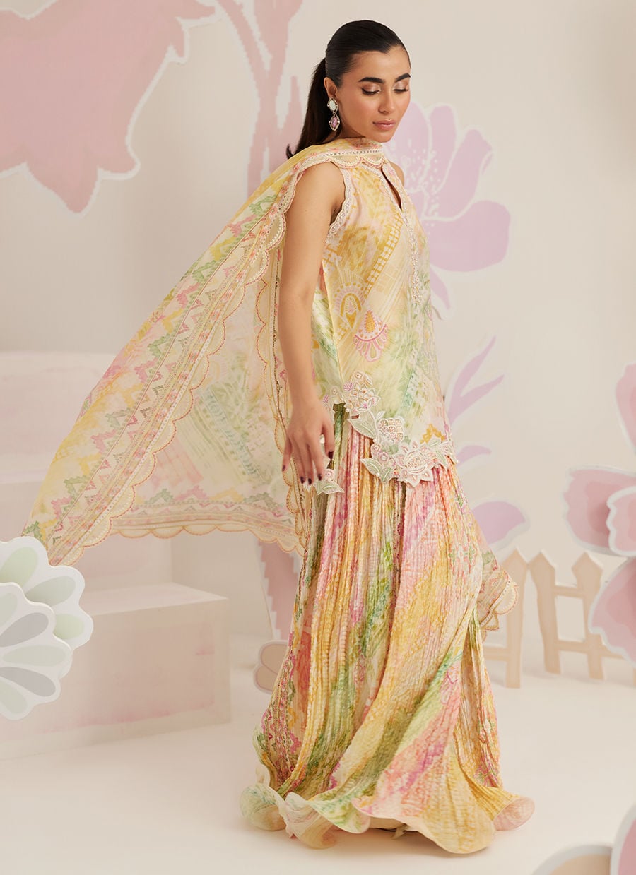 Farah Talib Aziz | Frou Frou Ramadan Edit | Elysia