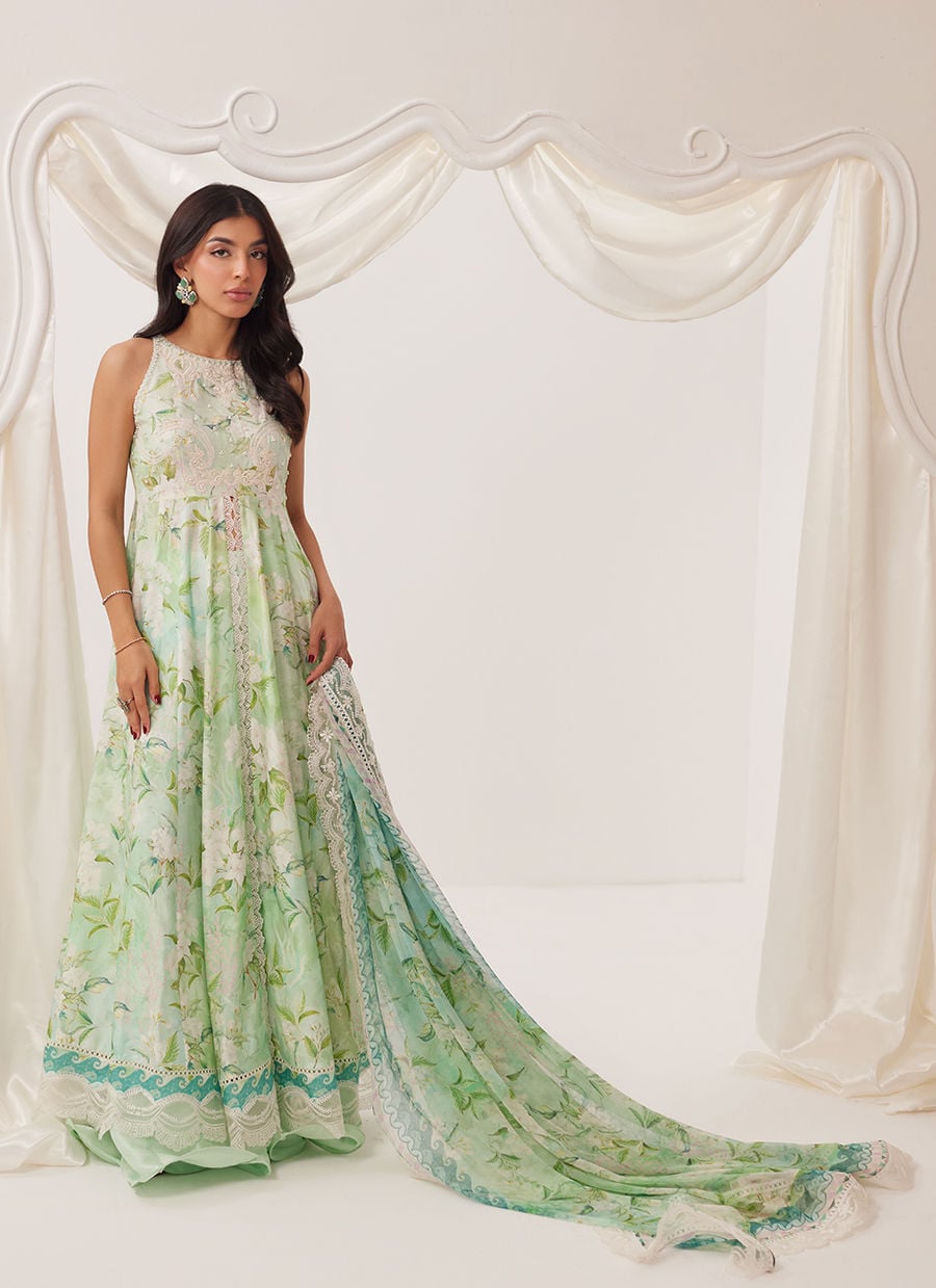Farah Talib Aziz | Frou Frou Ramadan Edit | Serenelle