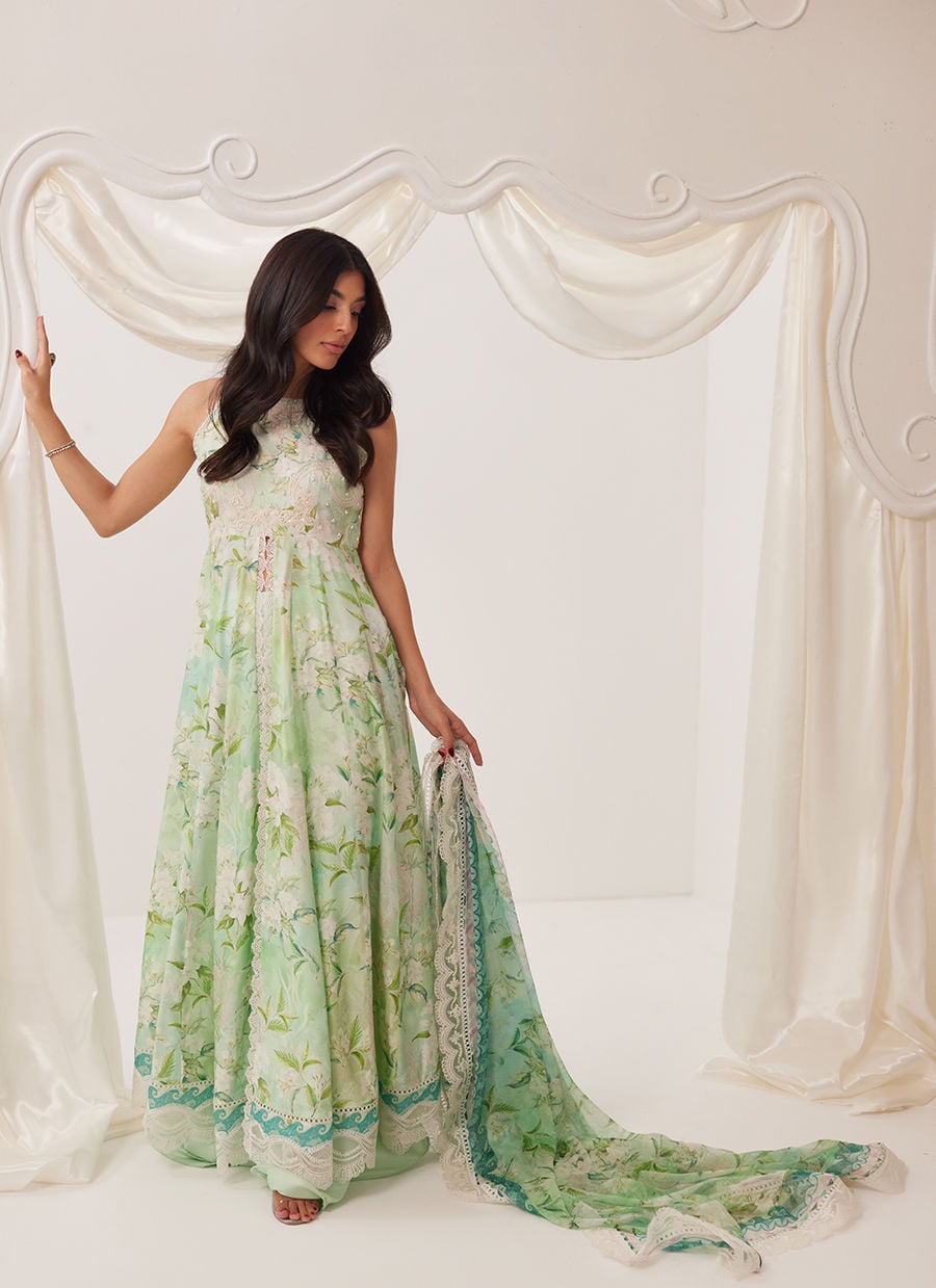 Farah Talib Aziz | Frou Frou Ramadan Edit | Serenelle