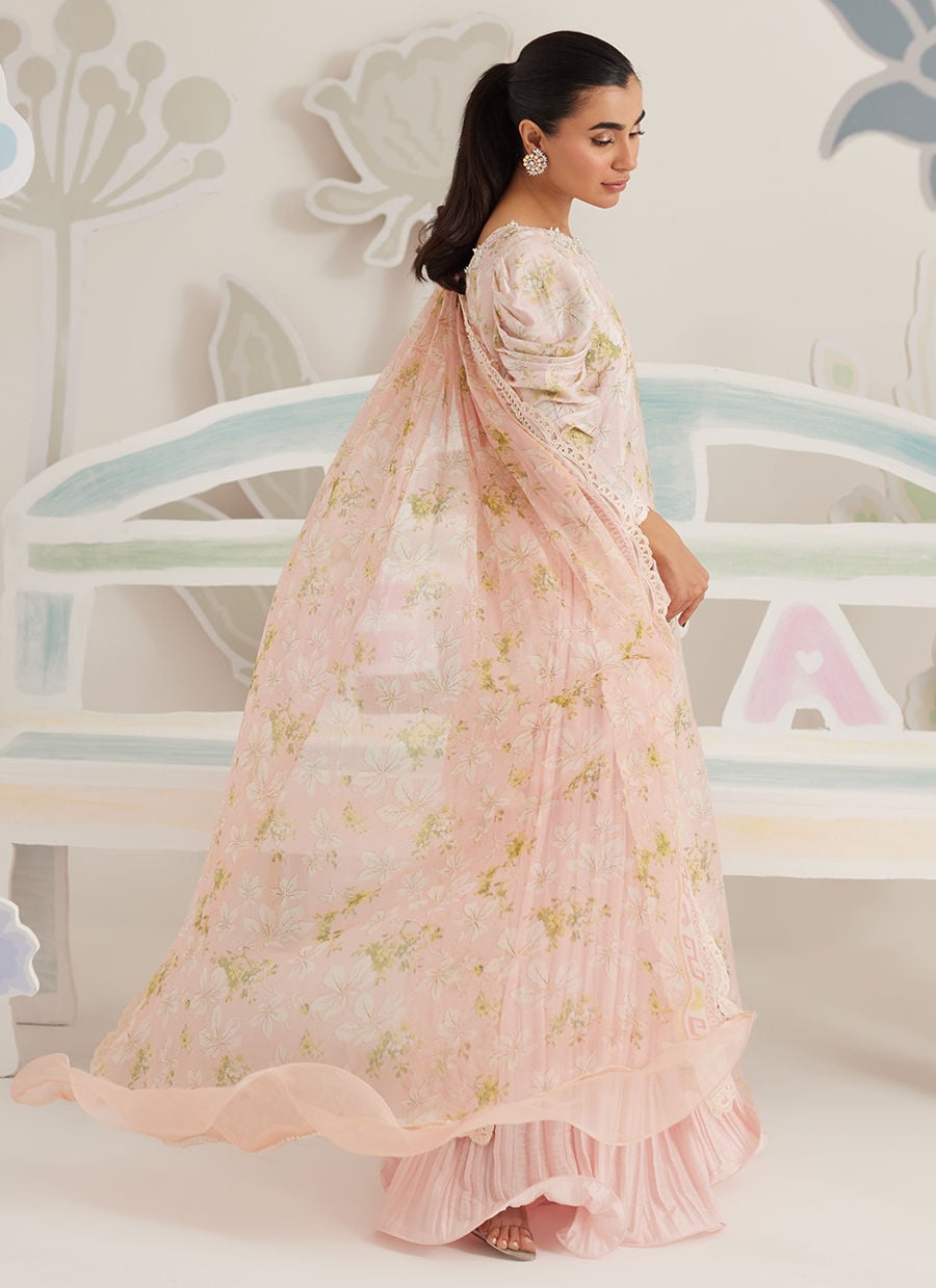 Farah Talib Aziz | Frou Frou Ramadan Edit | Viona