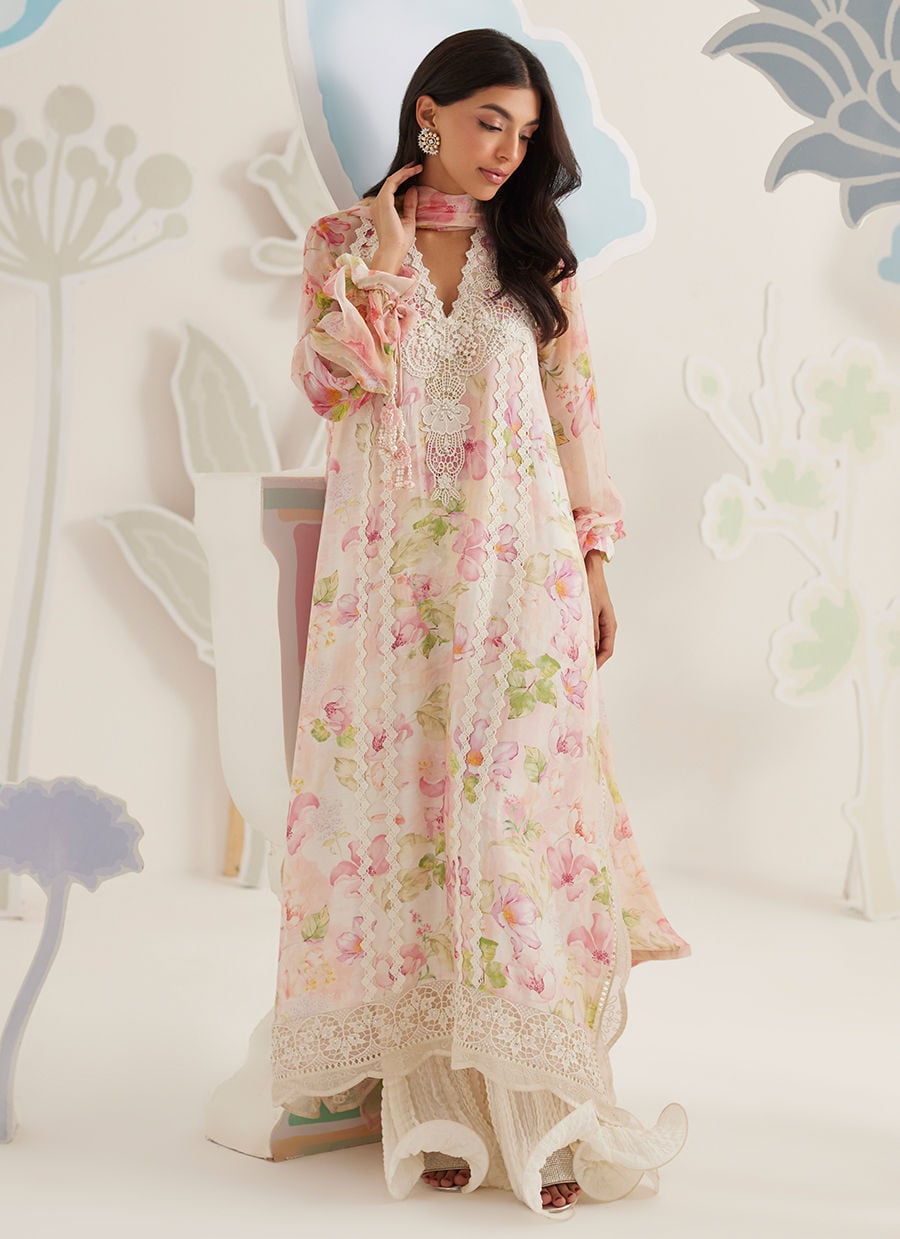 Farah Talib Aziz | Frou Frou Ramadan Edit | Rielle