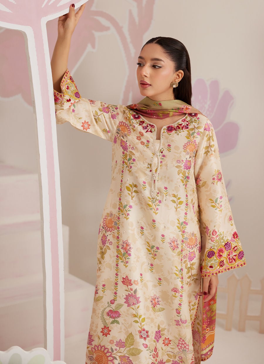 Farah Talib Aziz | Frou Frou Ramadan Edit | Soreya