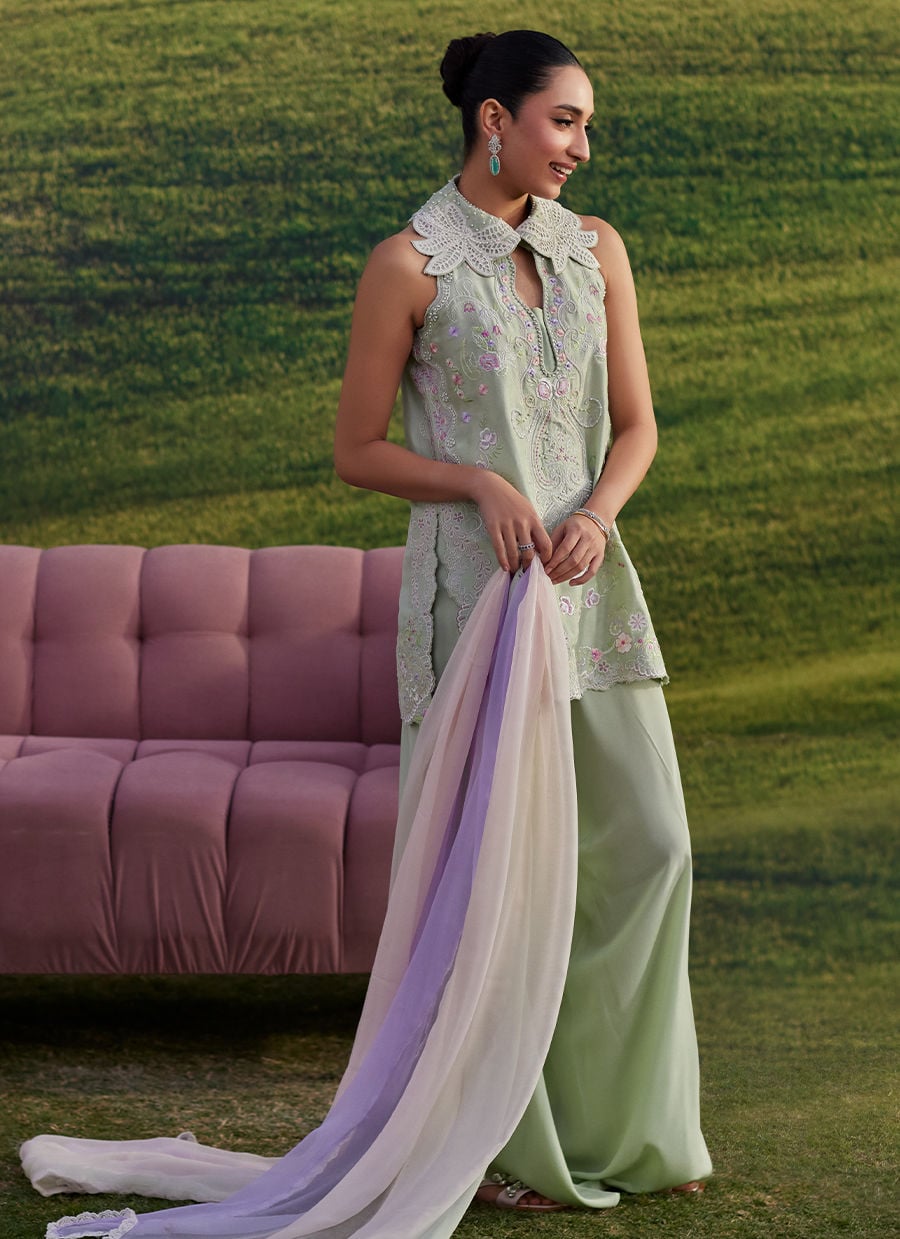 Farah Talib Aziz | Luna Eid 26 | Minaara Shirt And Dupatta
