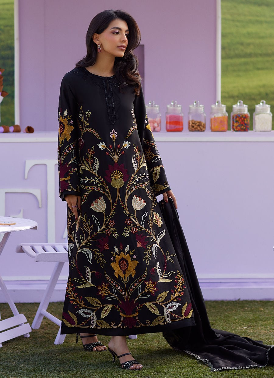 Farah Talib Aziz | Luna Eid 26 | Eavan Shirt And Dupatta