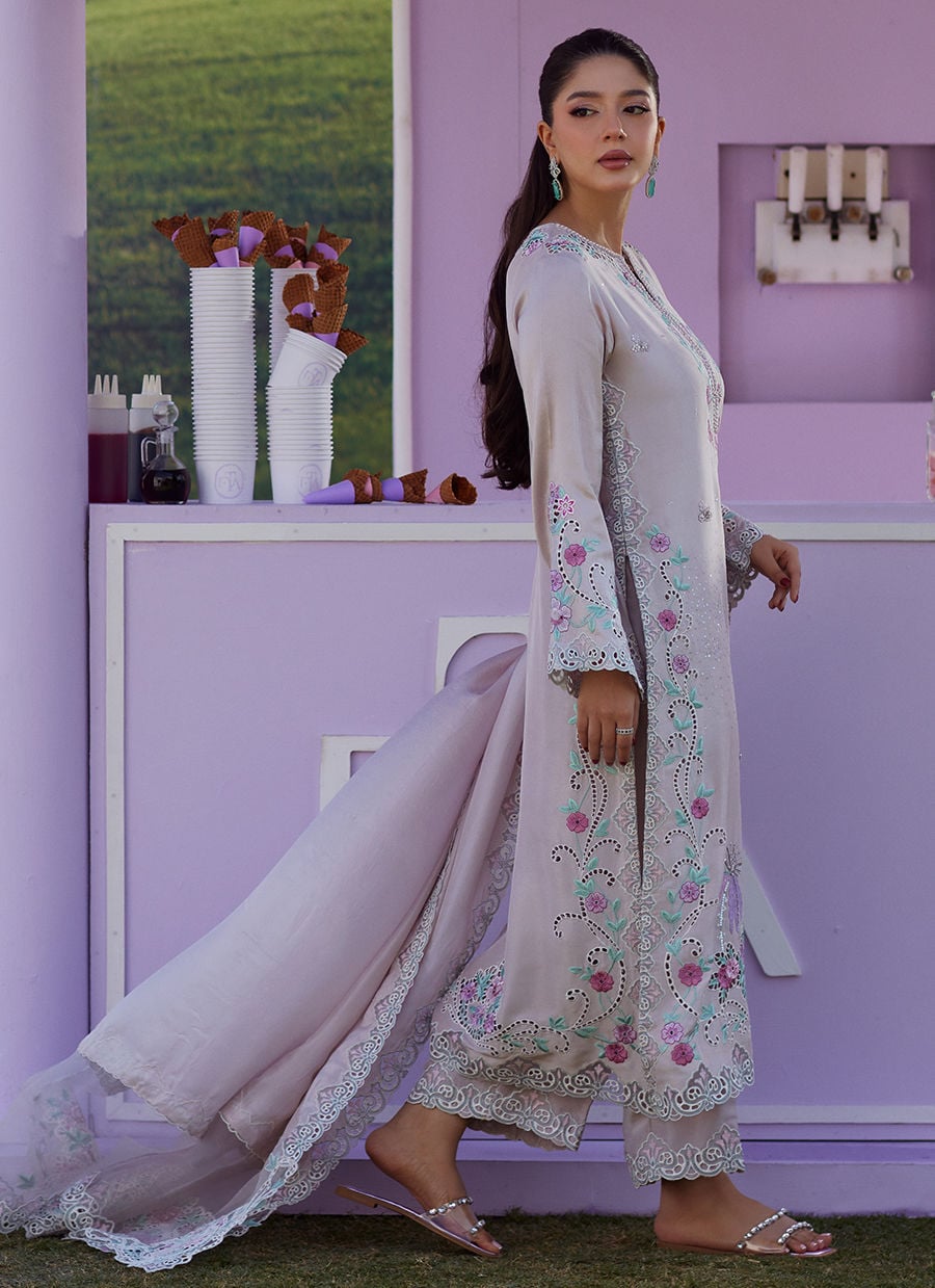Farah Talib Aziz | Luna Eid 26 | Ailsa Shirt And Dupatta