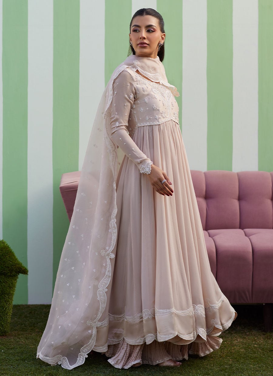 Farah Talib Aziz | Luna Eid 26 | Keshi Kalidaar With Dupatta