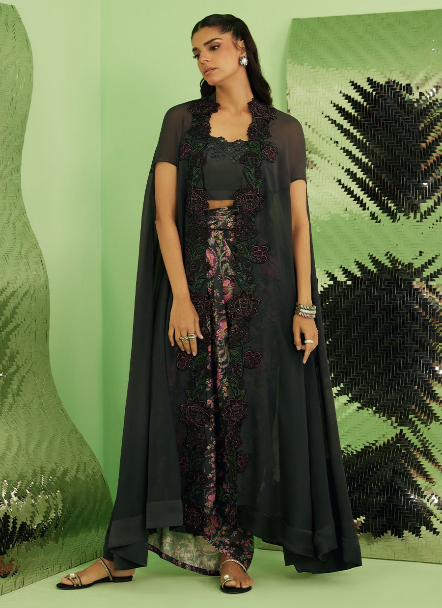 Farah Talib Aziz | Veya A Draped Capsule | Azalea