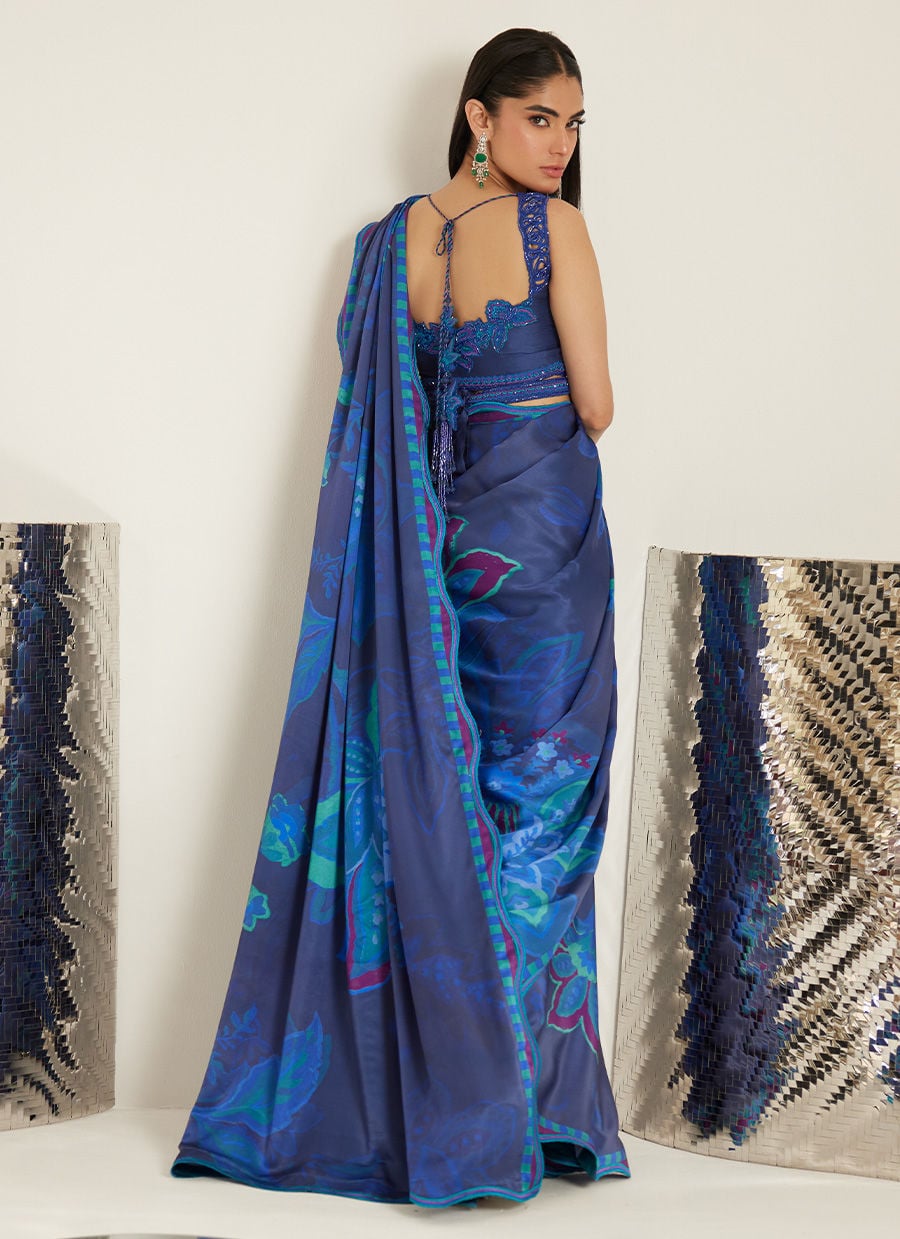 Farah Talib Aziz | Veya A Draped Capsule | Emmie Saree