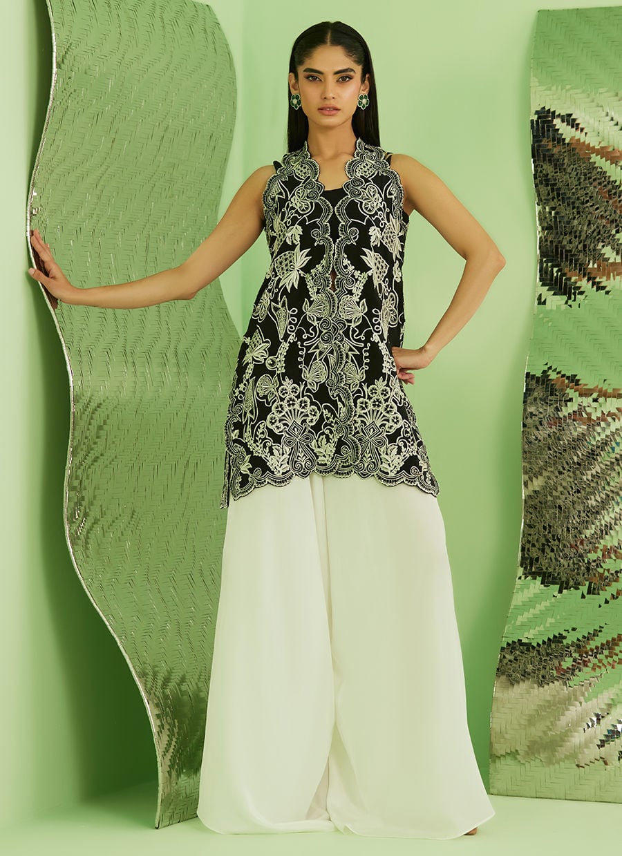 Farah Talib Aziz | Veya A Draped Capsule | Raiya Jacket (B)