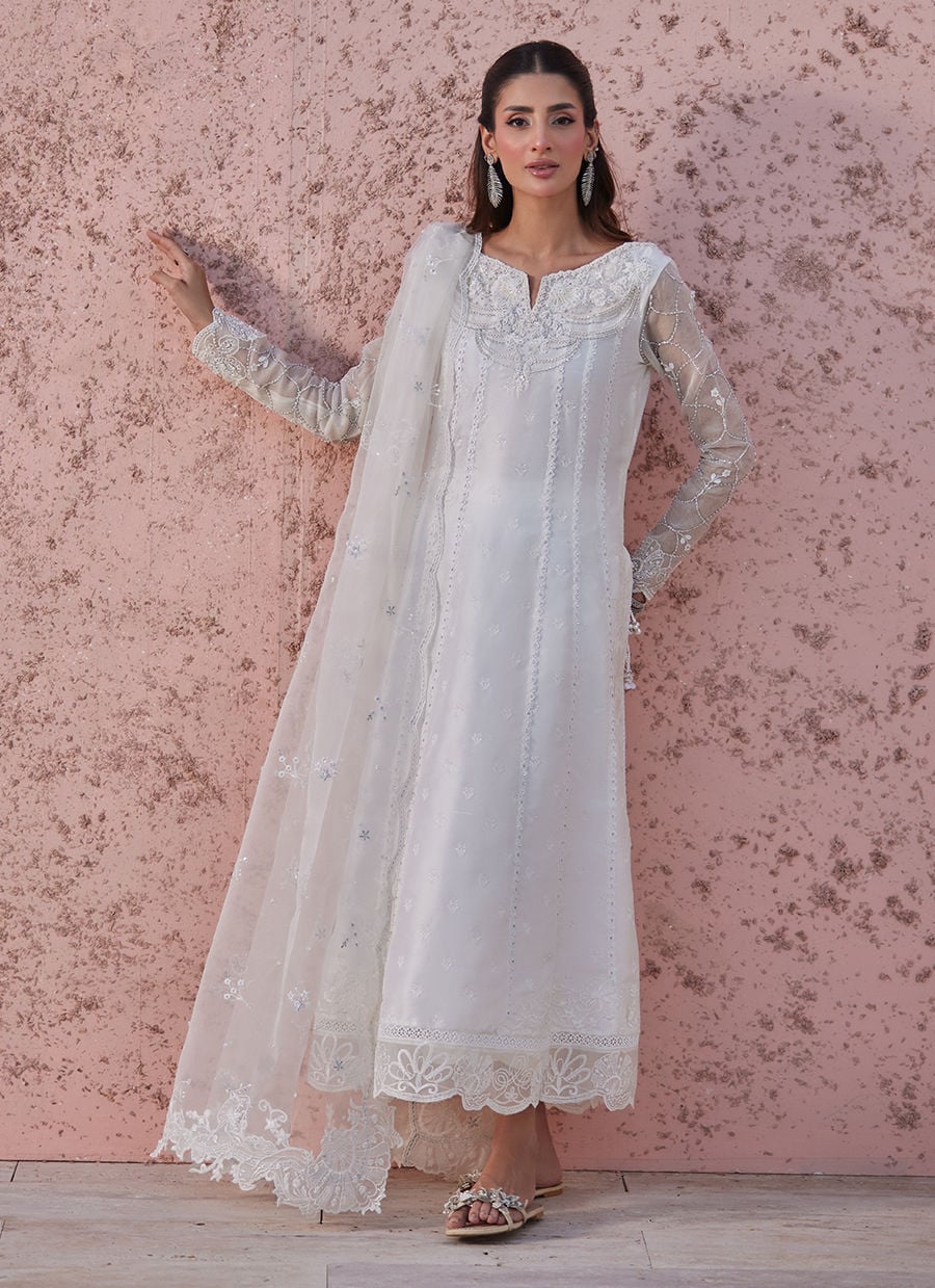 Farah Talib Aziz | Tara Luxe Eid 26 | Galina