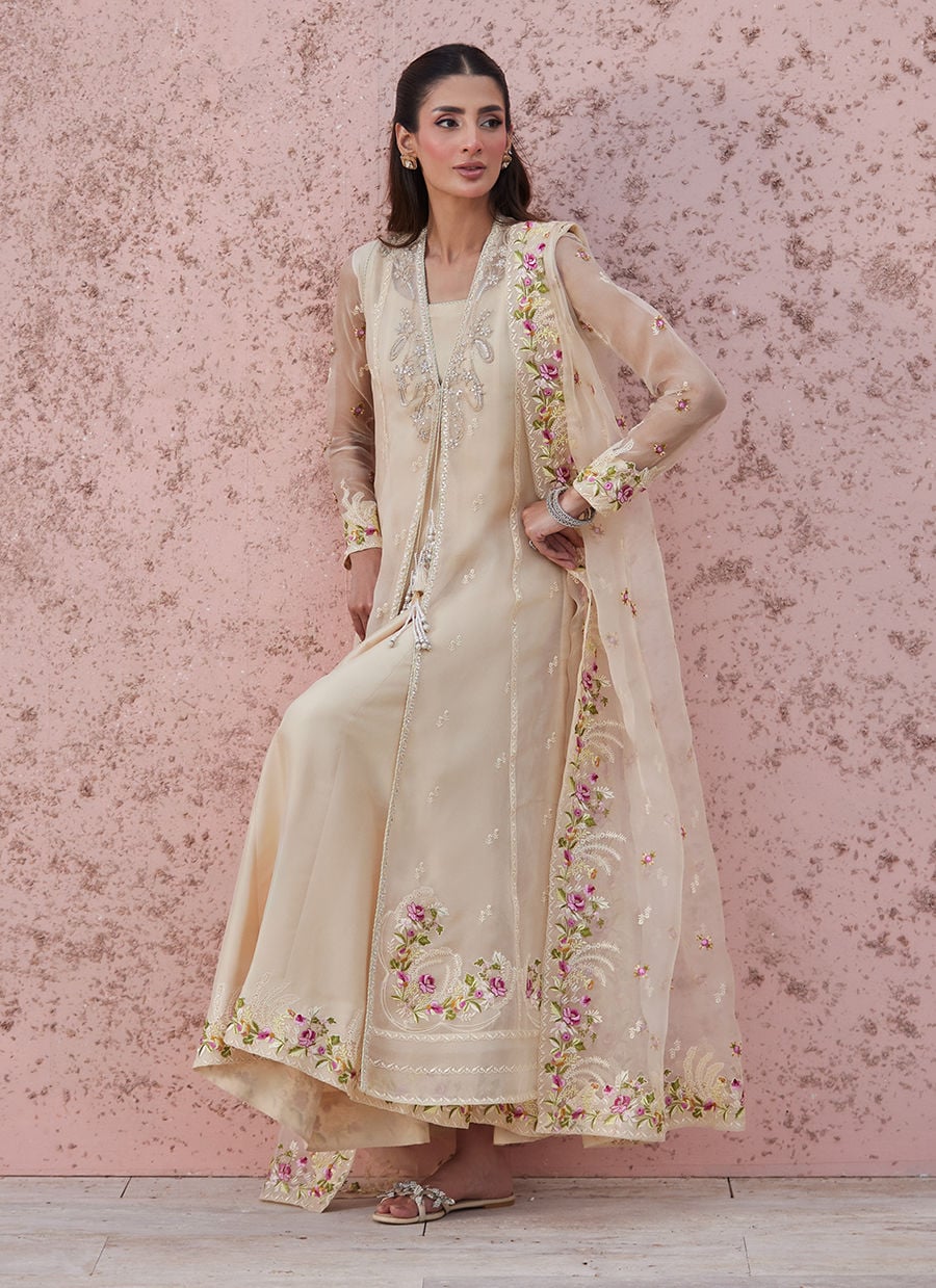 Farah Talib Aziz | Tara Luxe Eid 26 | Ciela Shirt