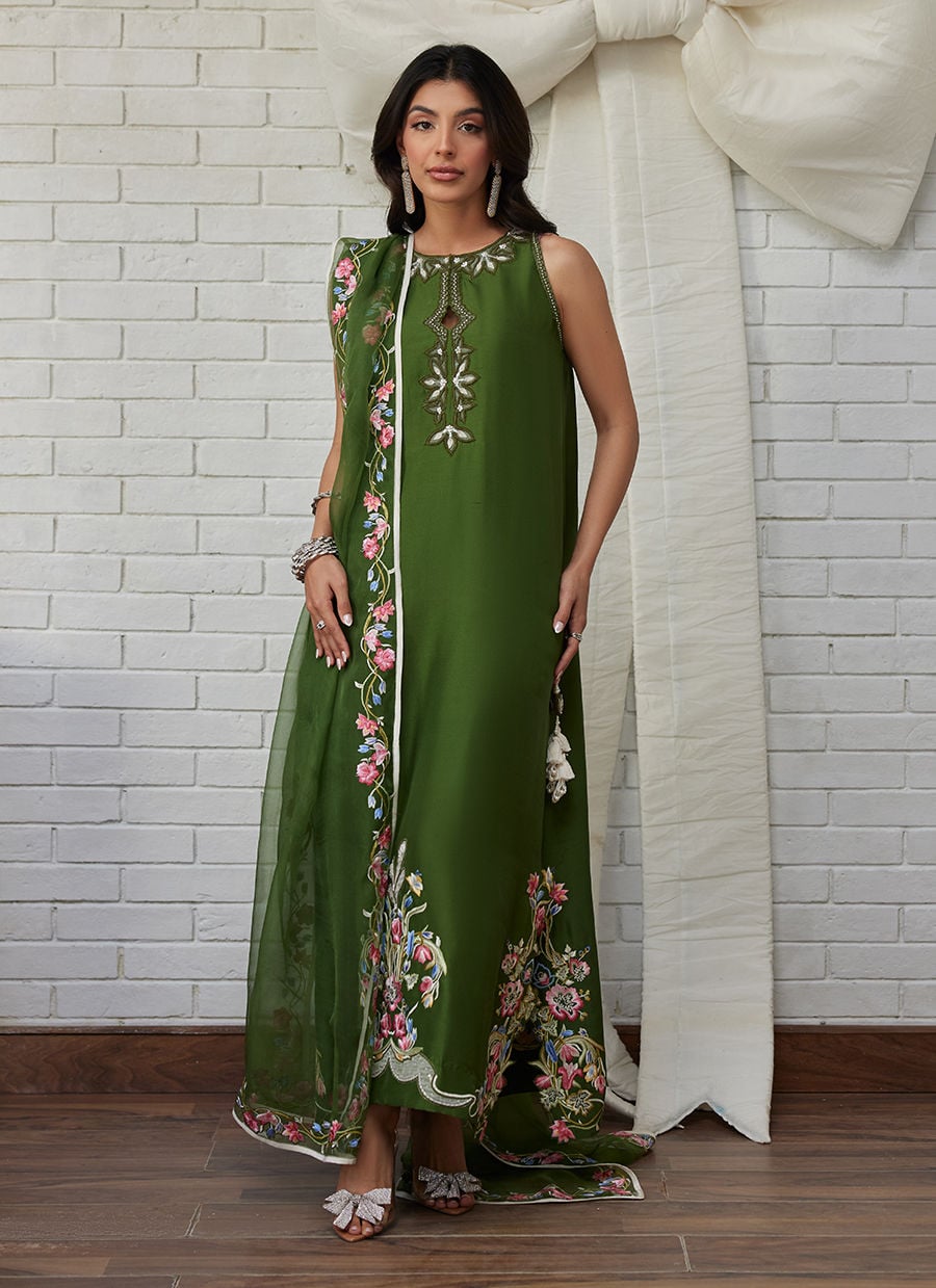 Farah Talib Aziz | Tara Luxe Eid 26 | Gracie