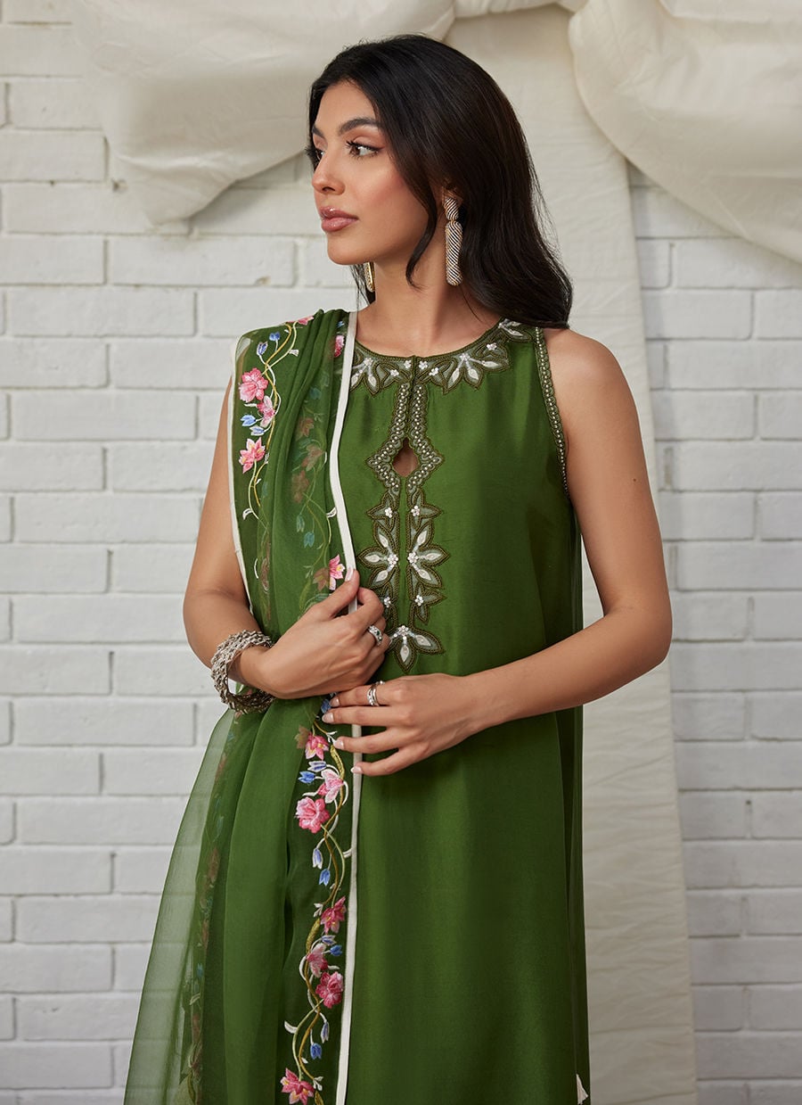 Farah Talib Aziz | Tara Luxe Eid 26 | Gracie