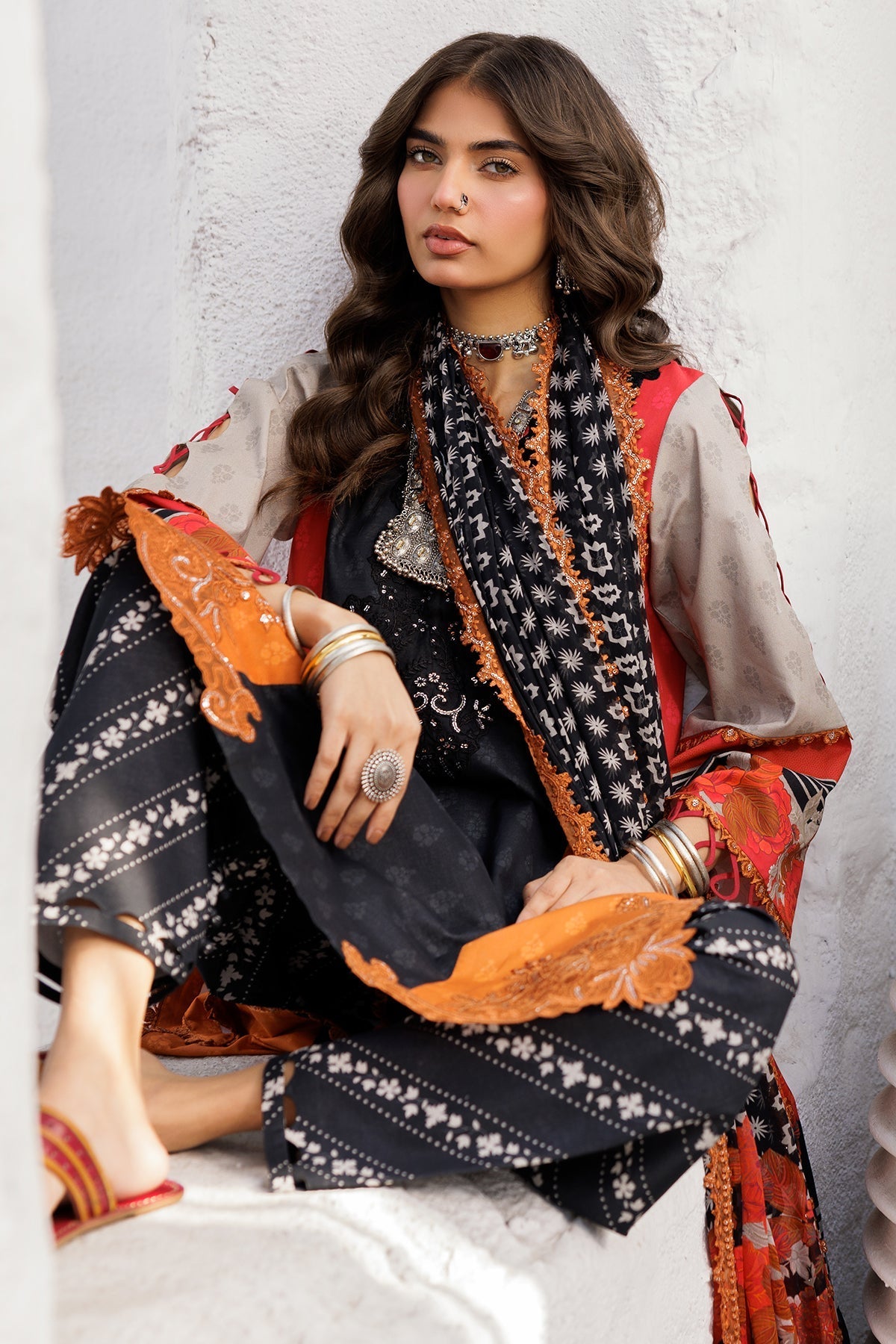 Charizma | Rangoli Lawn | CRO5-01