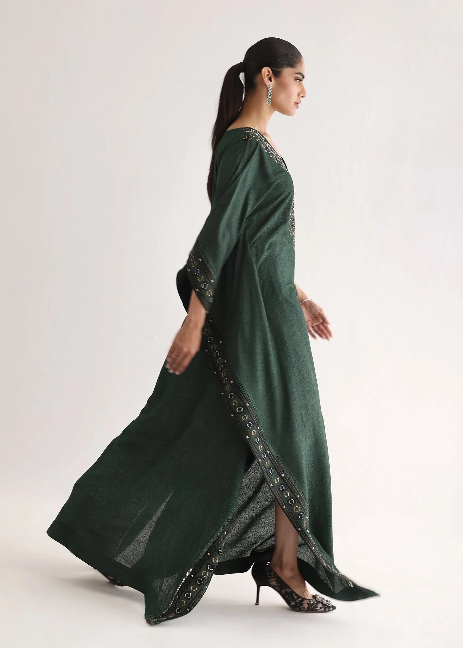Umsha | Luxury Pret | JADE BEAUTY