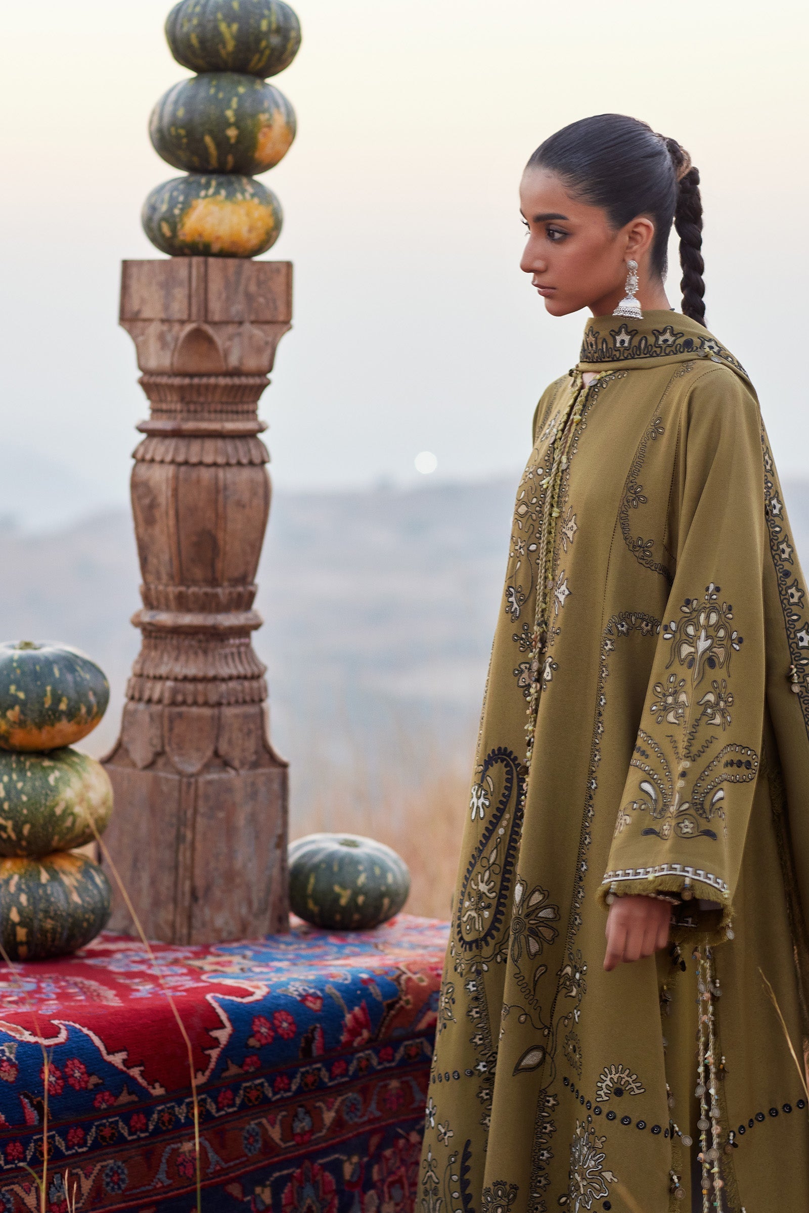 Zaha | Winter 25 | NAYRA (ZW25-07)