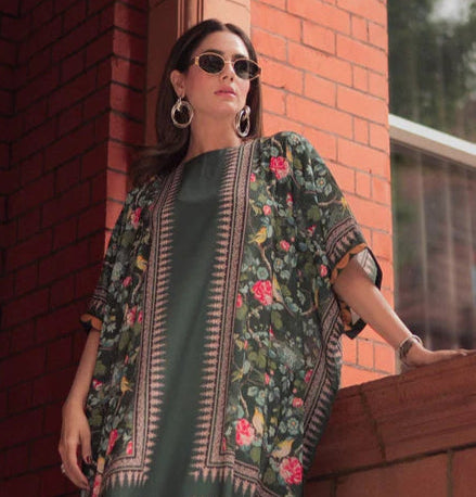 Erum Khan I Kaftan Edit I Flora Flow