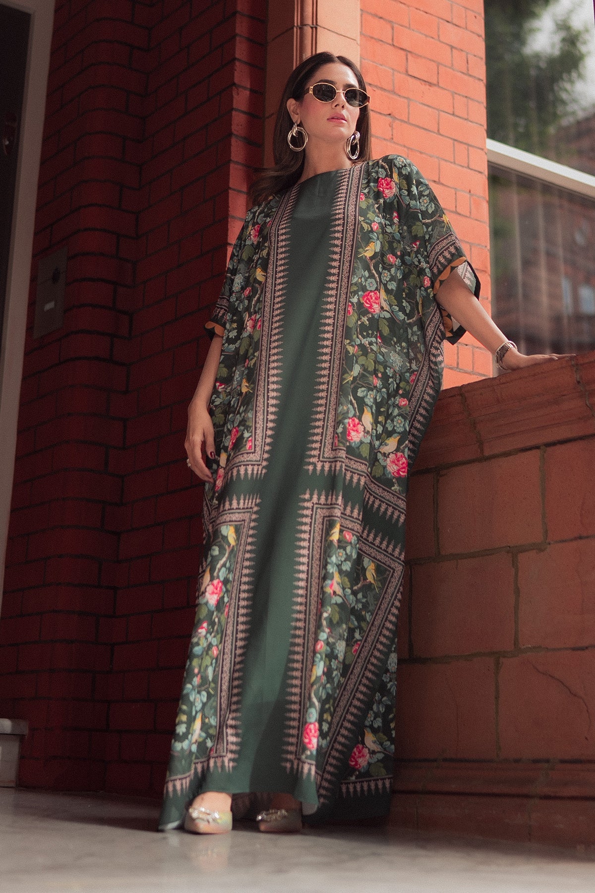 Erum Khan I Kaftan Edit I Flora Flow