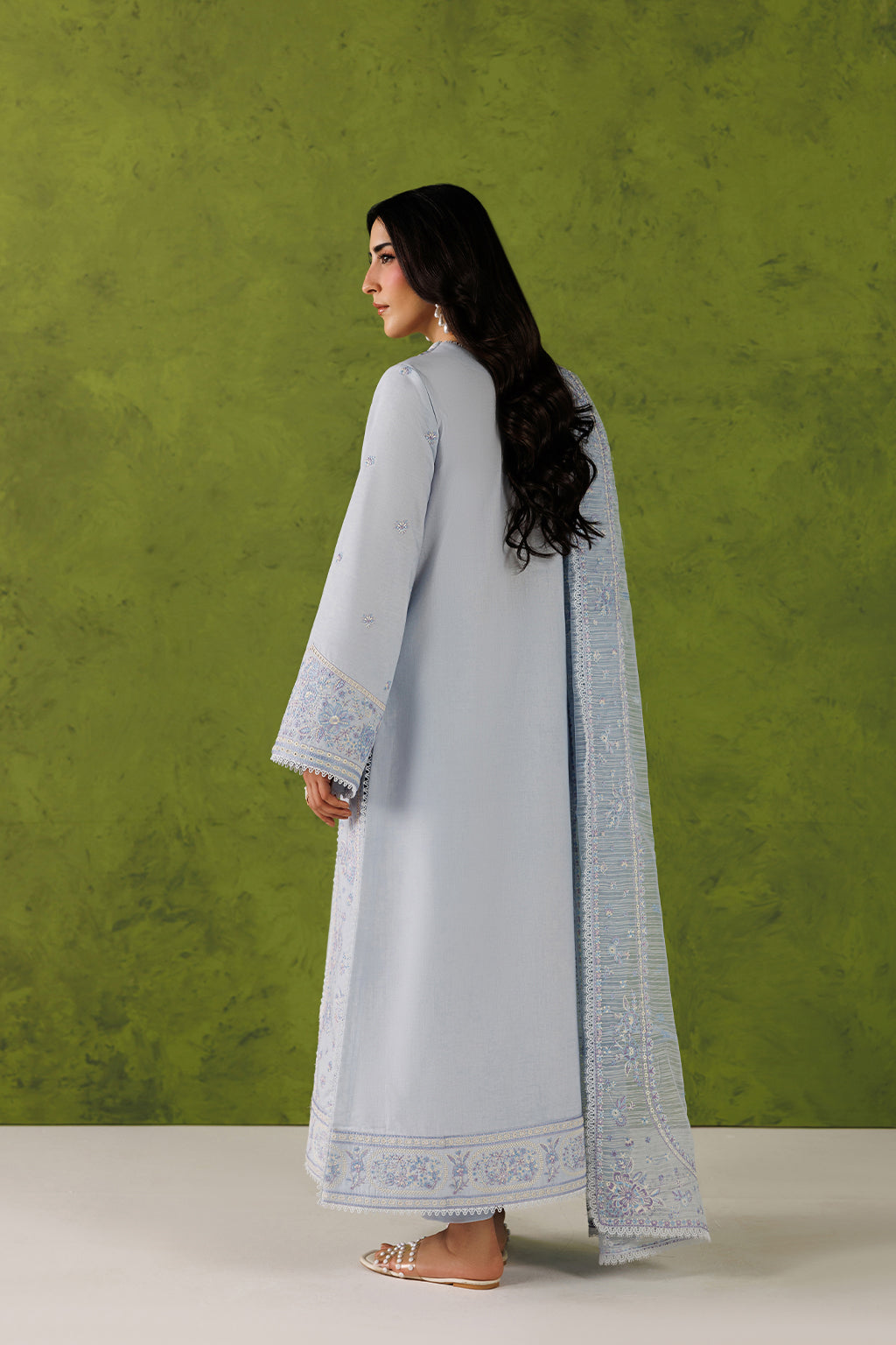 Emaan Adeel | Elevated Essentials 26 | URBAN MUSE