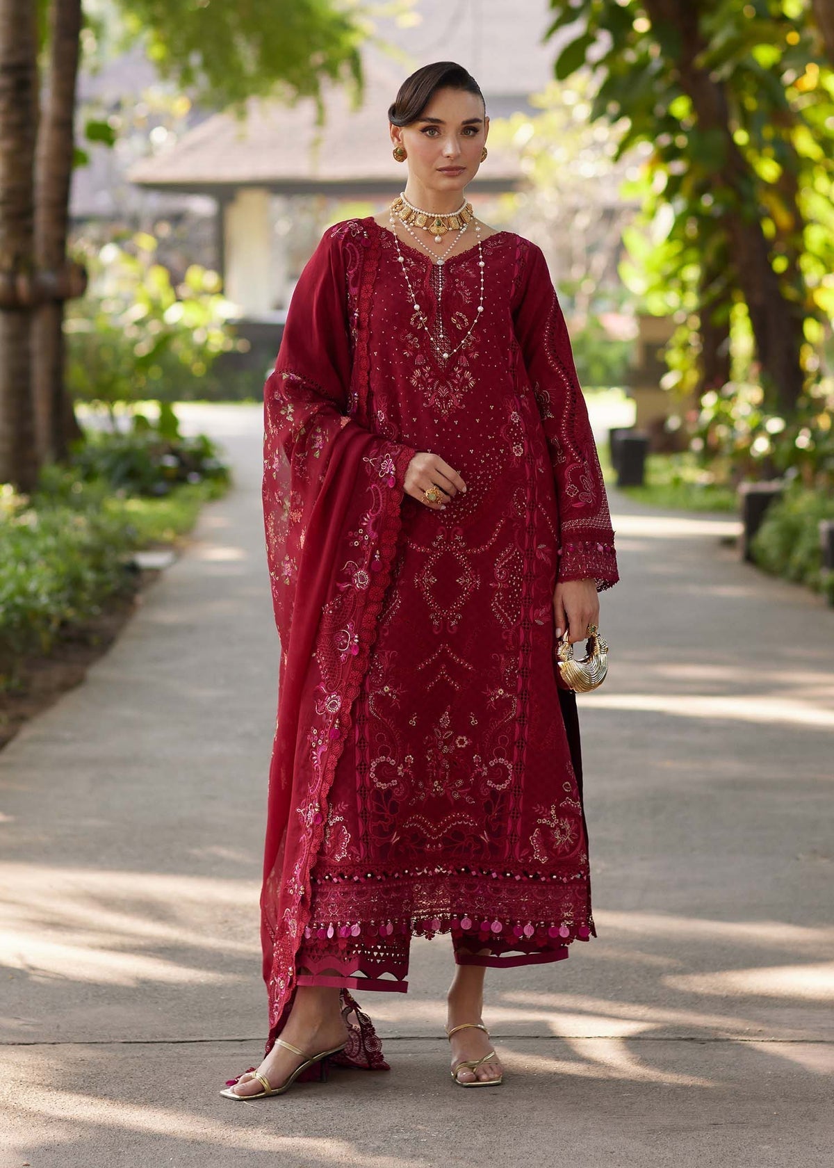 Kanwal Malik | Ariya Luxury Lawn 26 | Safa