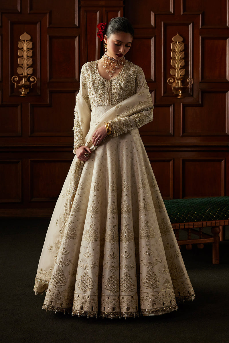 Saad Bin Shahzad | El Veneto Luxury Formals | OVIA