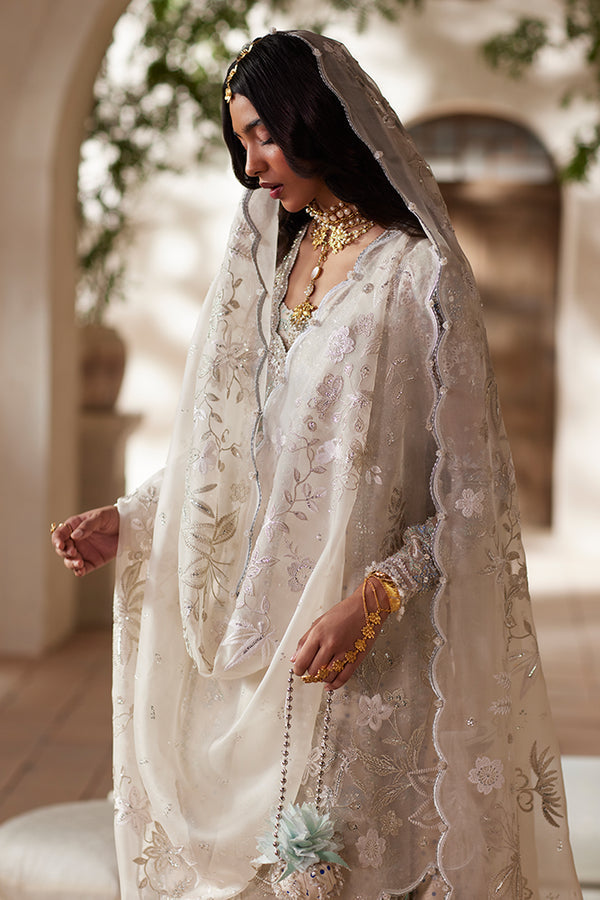 Suffuse | Freeshia Wedding Formals | Yasmira