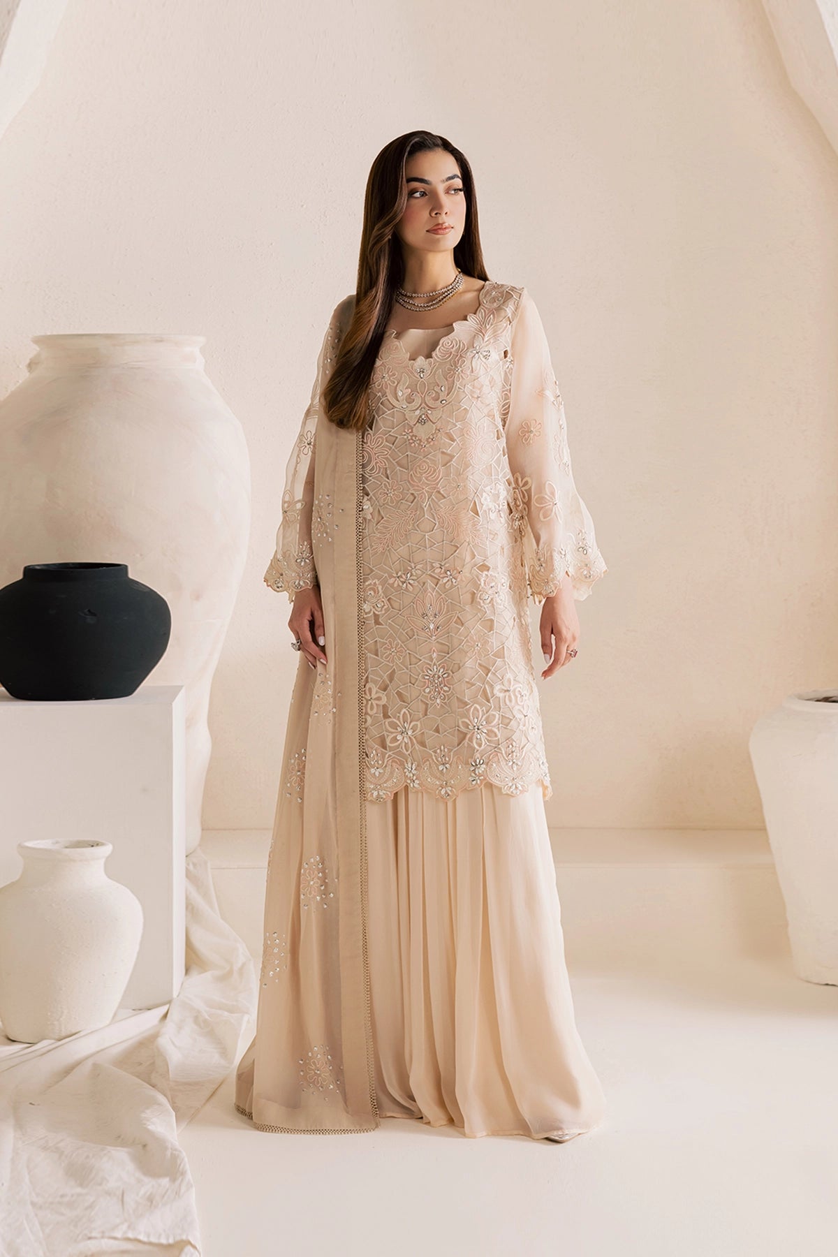 Vanya | Solana Luxe Pret |   FF-83