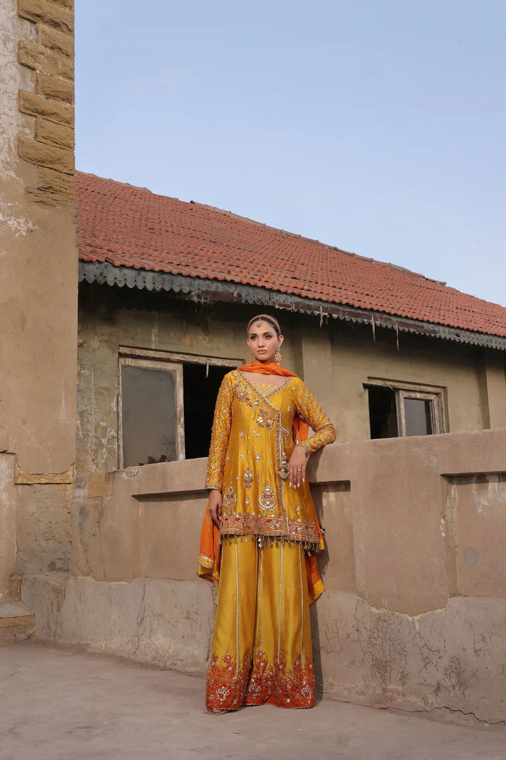 Wahaj M Khan | Banno Wedding Formals |Mayun jora - Sheesha Peplum set