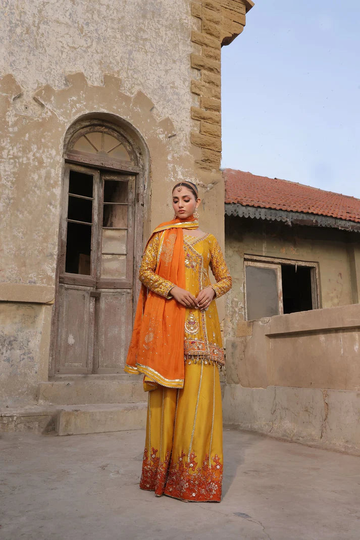 Wahaj M Khan | Banno Wedding Formals |Mayun jora - Sheesha Peplum set