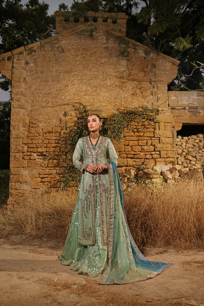 Wahaj M Khan | Banno Wedding Formals | Ferozi Rosegold Bano Jacket