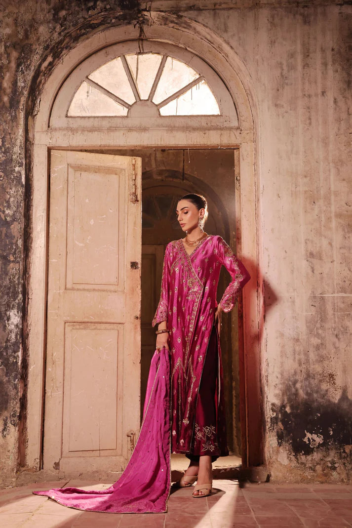 Wahaj M Khan | Banno Wedding Formals | Magenta Ombre Bano