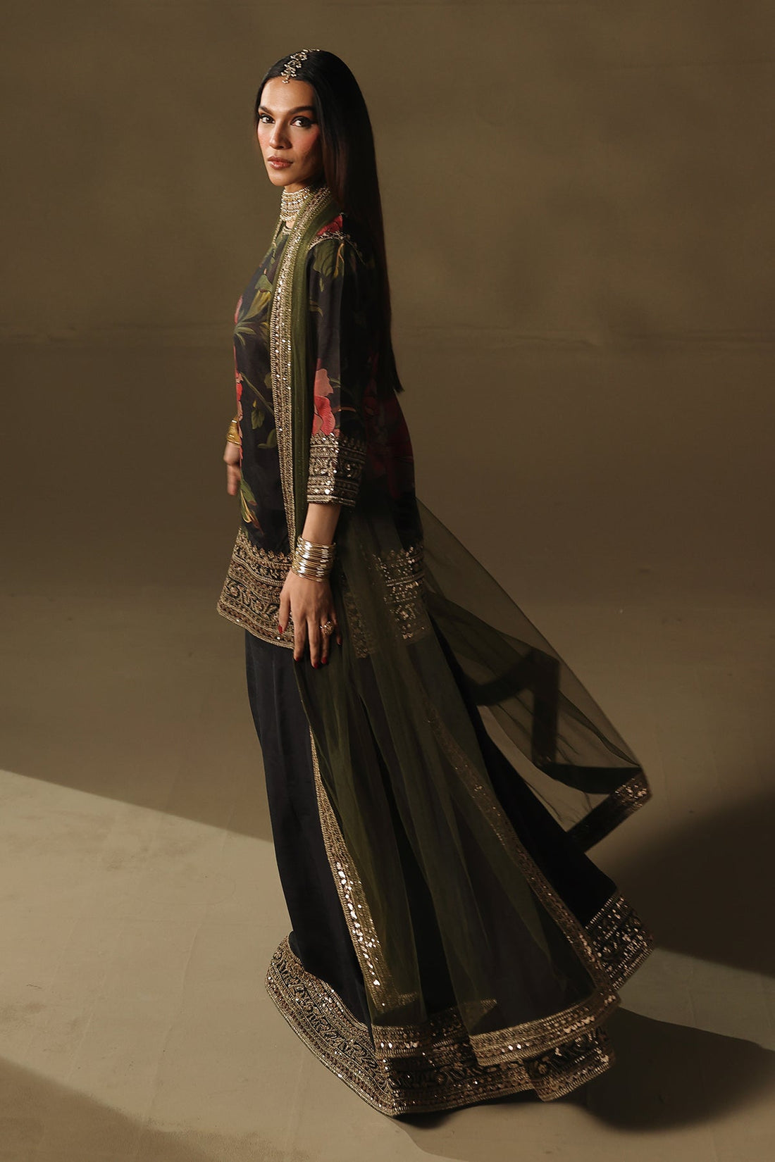 Charizma | Festive Pret | CMA-5-276