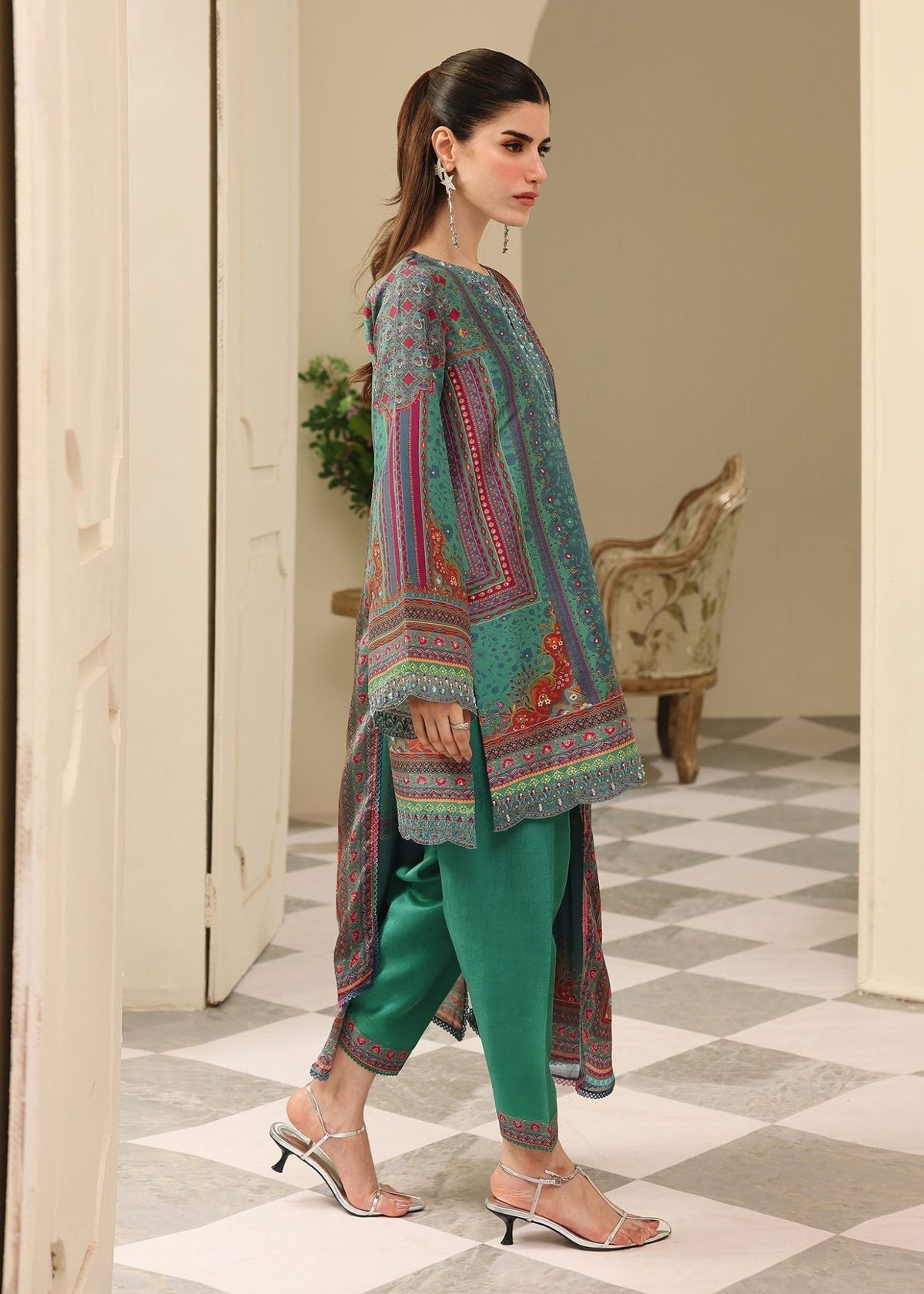 Kanwal Malik | Sorelle Luxe Silk 26 | Jiana