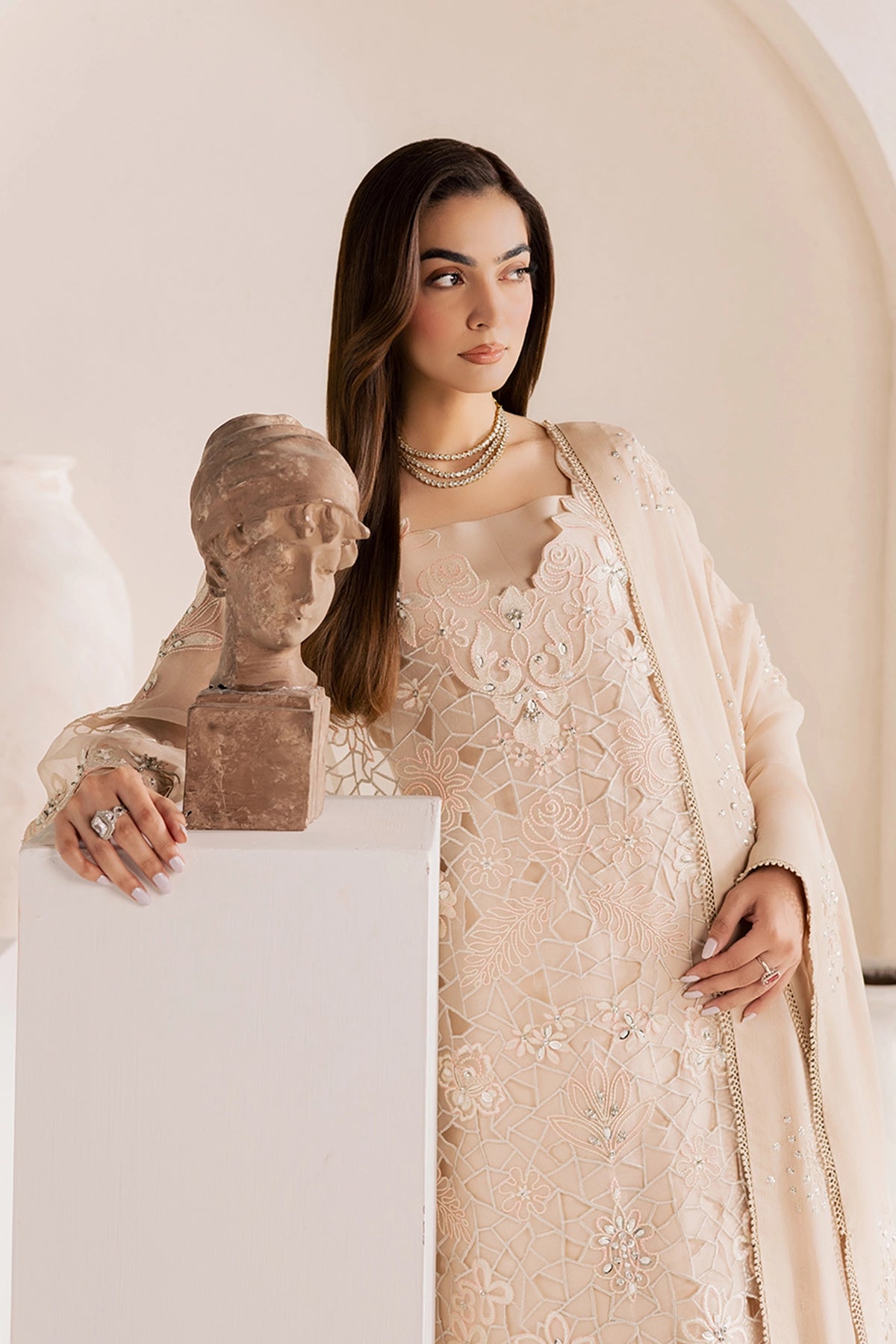 Vanya | Solana Luxe Pret |   FF-83