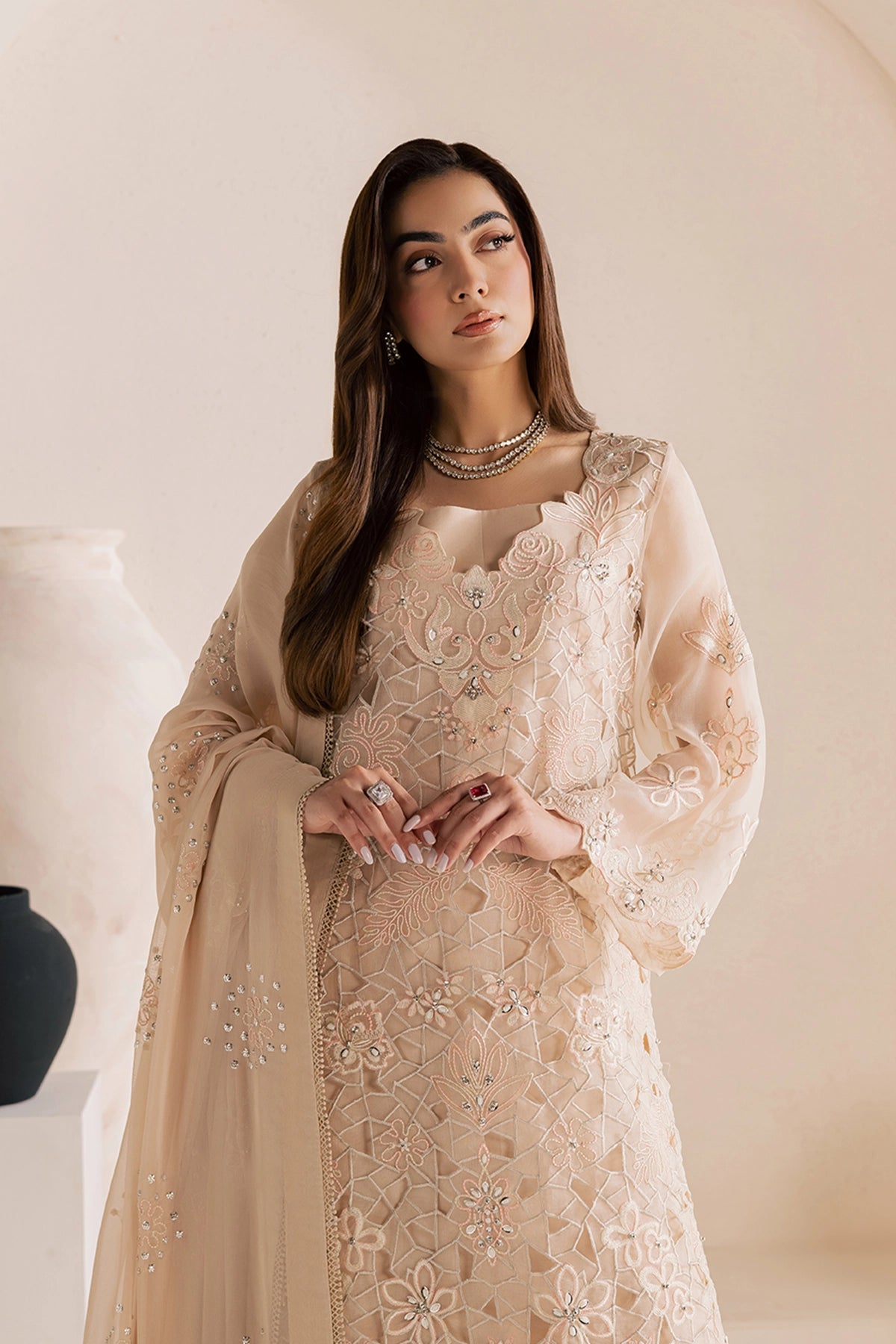 Vanya | Solana Luxe Pret |   FF-83