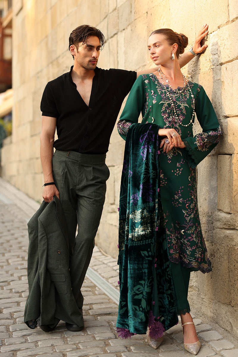 Rangrasiya | Carnation Luxury Shawl Edit | Matcha