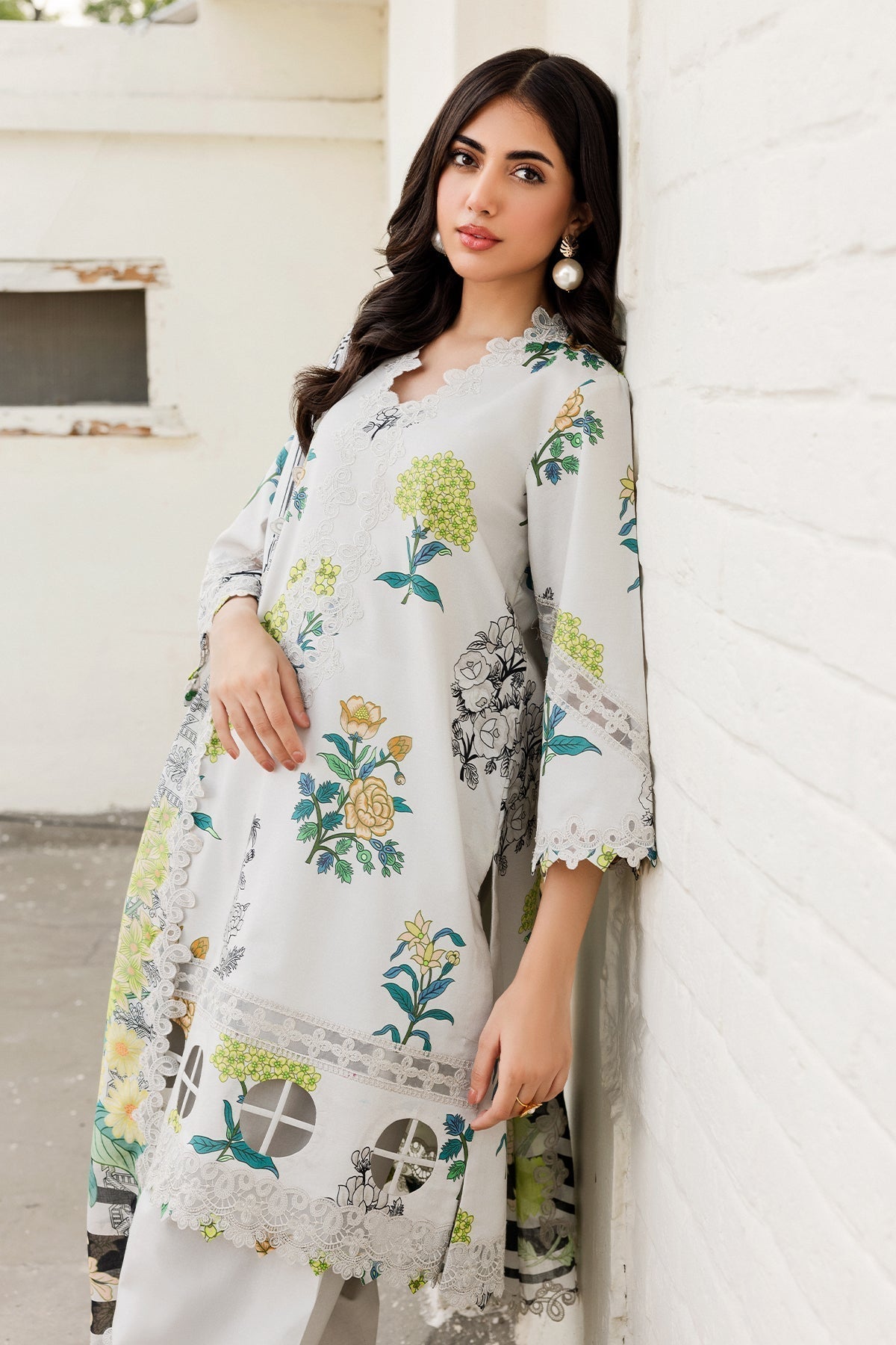Charizma | Lawn Collection 24 | RN4-24