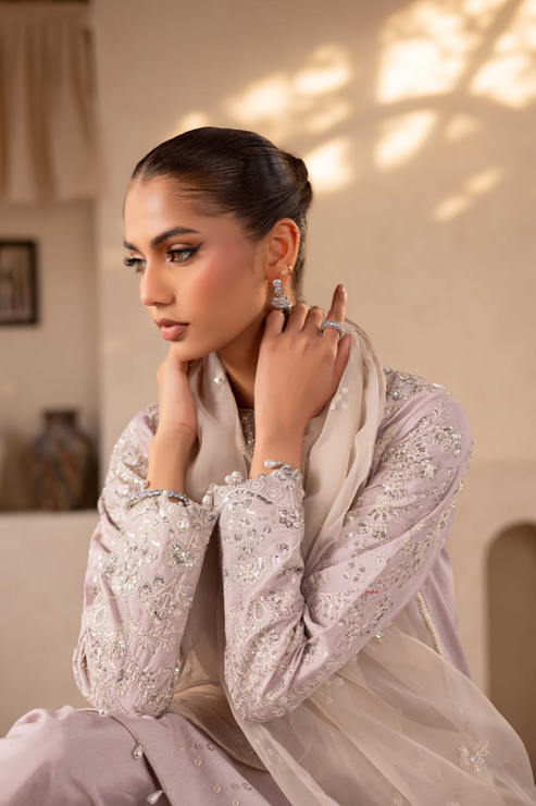 Emaan Adeel | Noore Festive Formals | YALINA