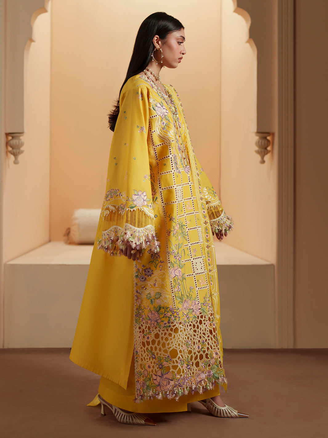 Bin Ilyas | Mashriq Luxury Lawn 26 | D-111-A