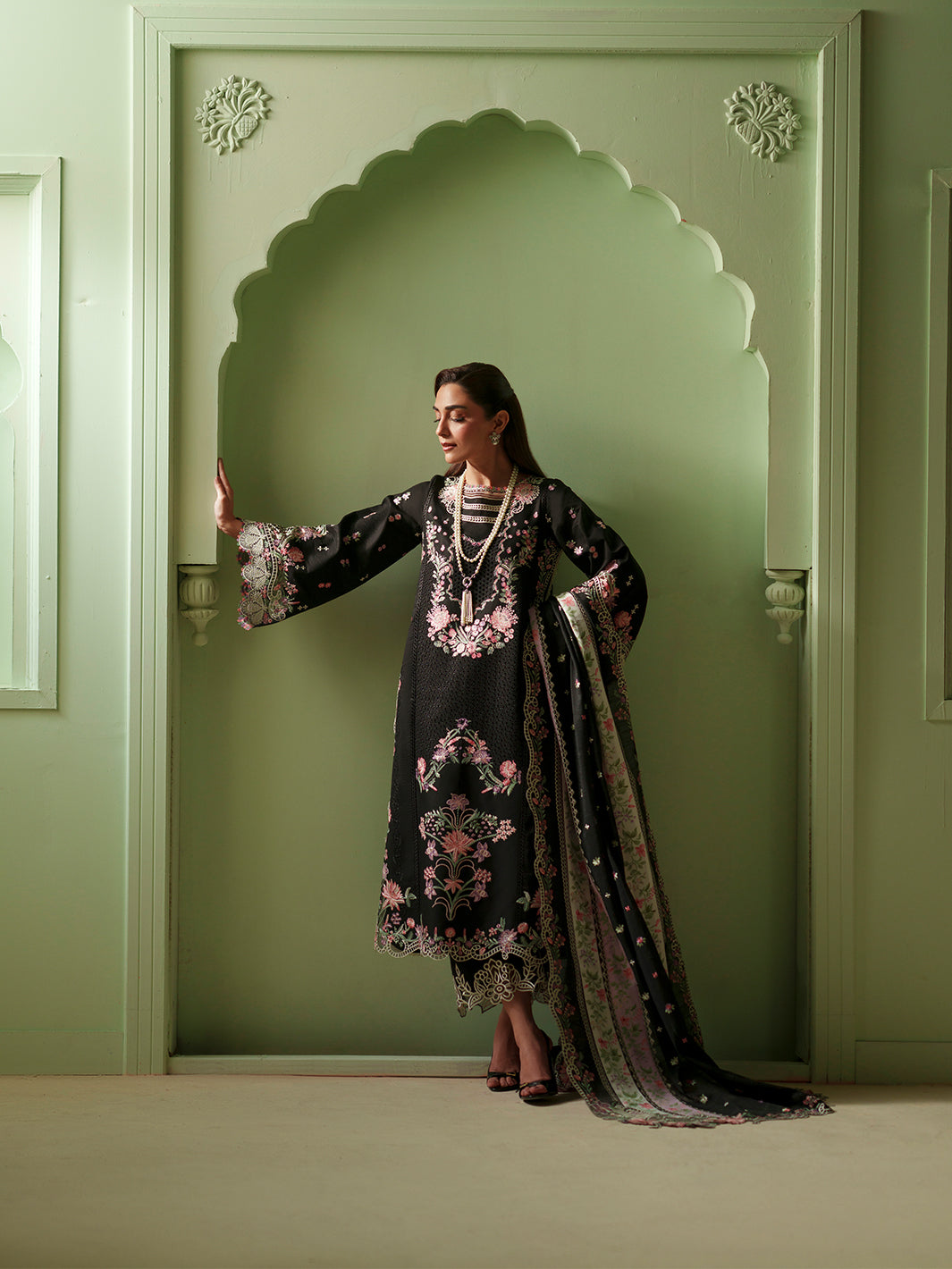 Bin Ilyas | Mashriq Luxury Lawn 26 | D-112-B