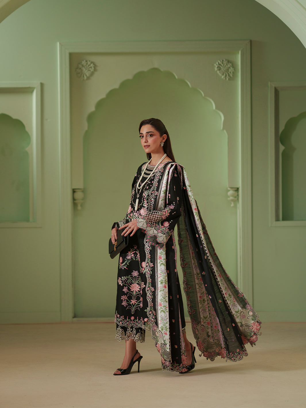 Bin Ilyas | Mashriq Luxury Lawn 26 | D-112-B