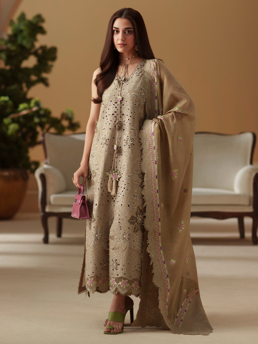Bin Ilyas | Mashriq Luxury Lawn 26 | D-113-A