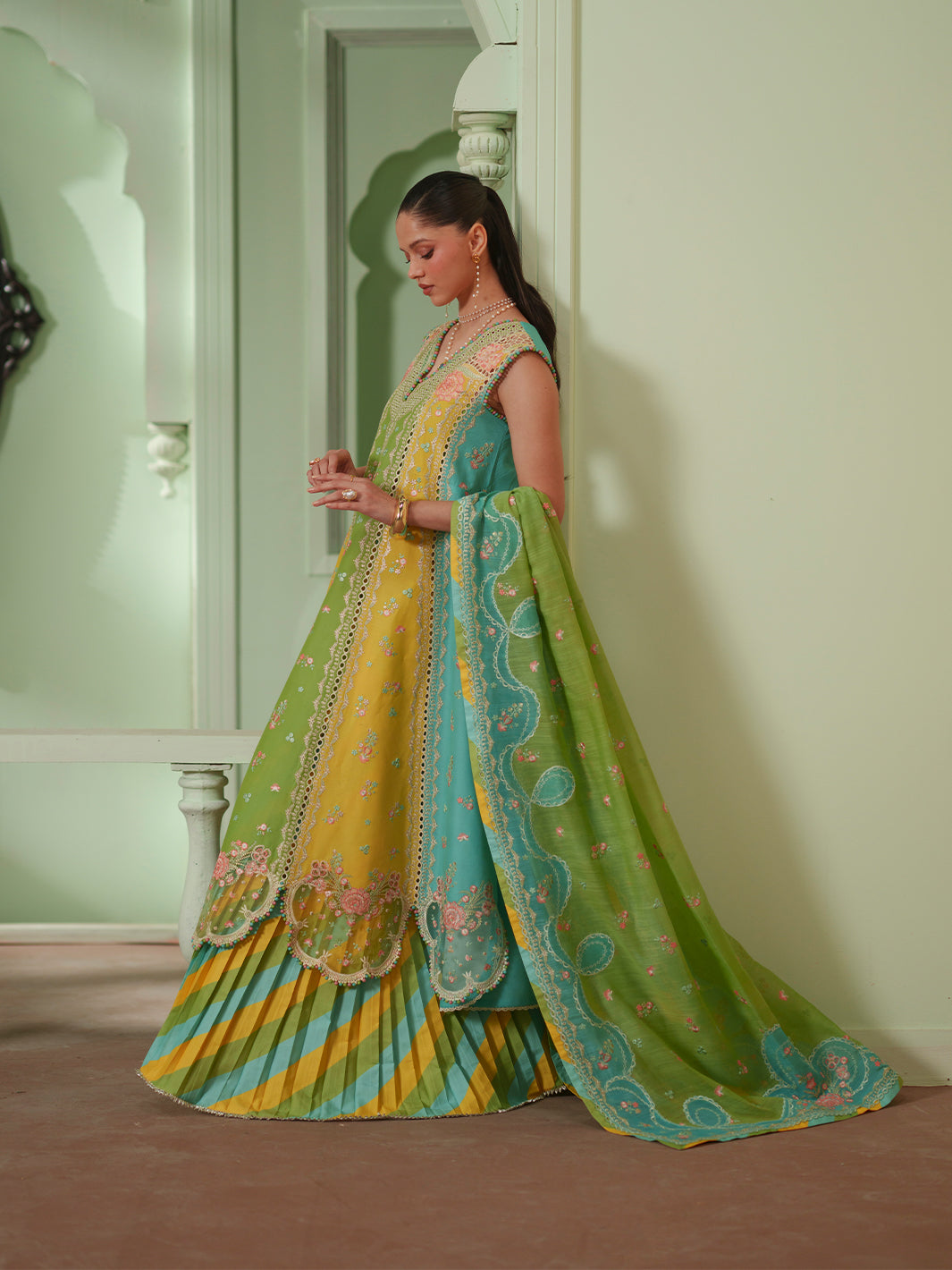 Bin Ilyas | Mashriq Luxury Lawn 26 | D-114-A